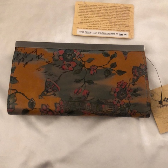 Patricia Nash Cauchy Leather Wallet Beautiful Girl Print NWT & Registration Card - Picture 9 of 16